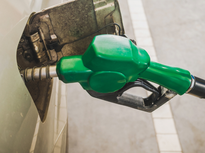 c_canva_Close_up_of_green_gas_dispenser_Tuu_Sitthikorn.png